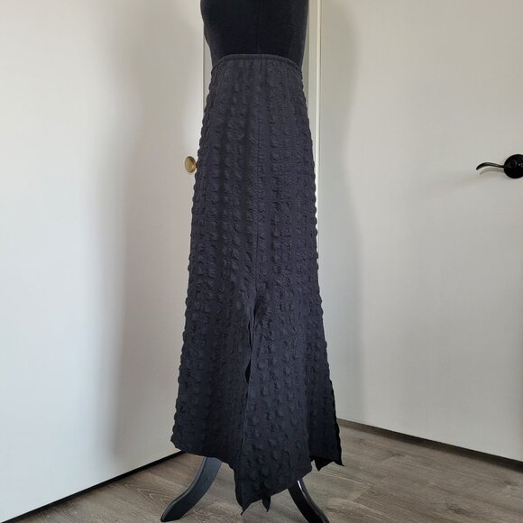 Courtney Washington Textured Black Flared Maxi Skirt - Picture 4 of 11